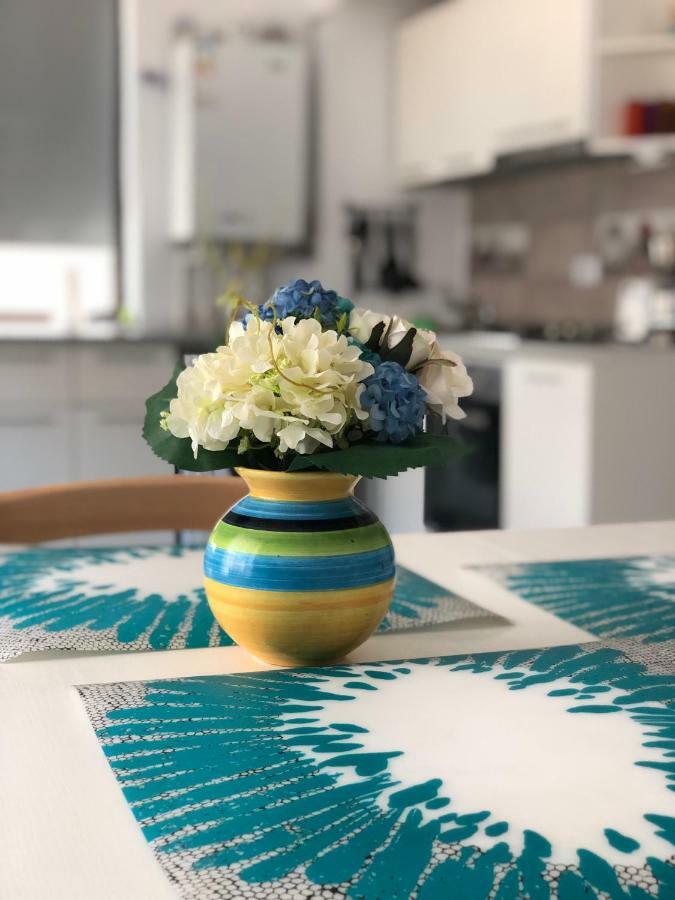 Apartamente Seashells Mamaia Nord Năvodari Exteriör bild